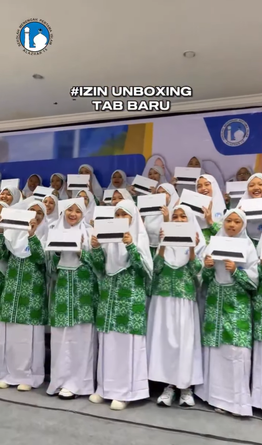 Izin Unboxing Tab Baru